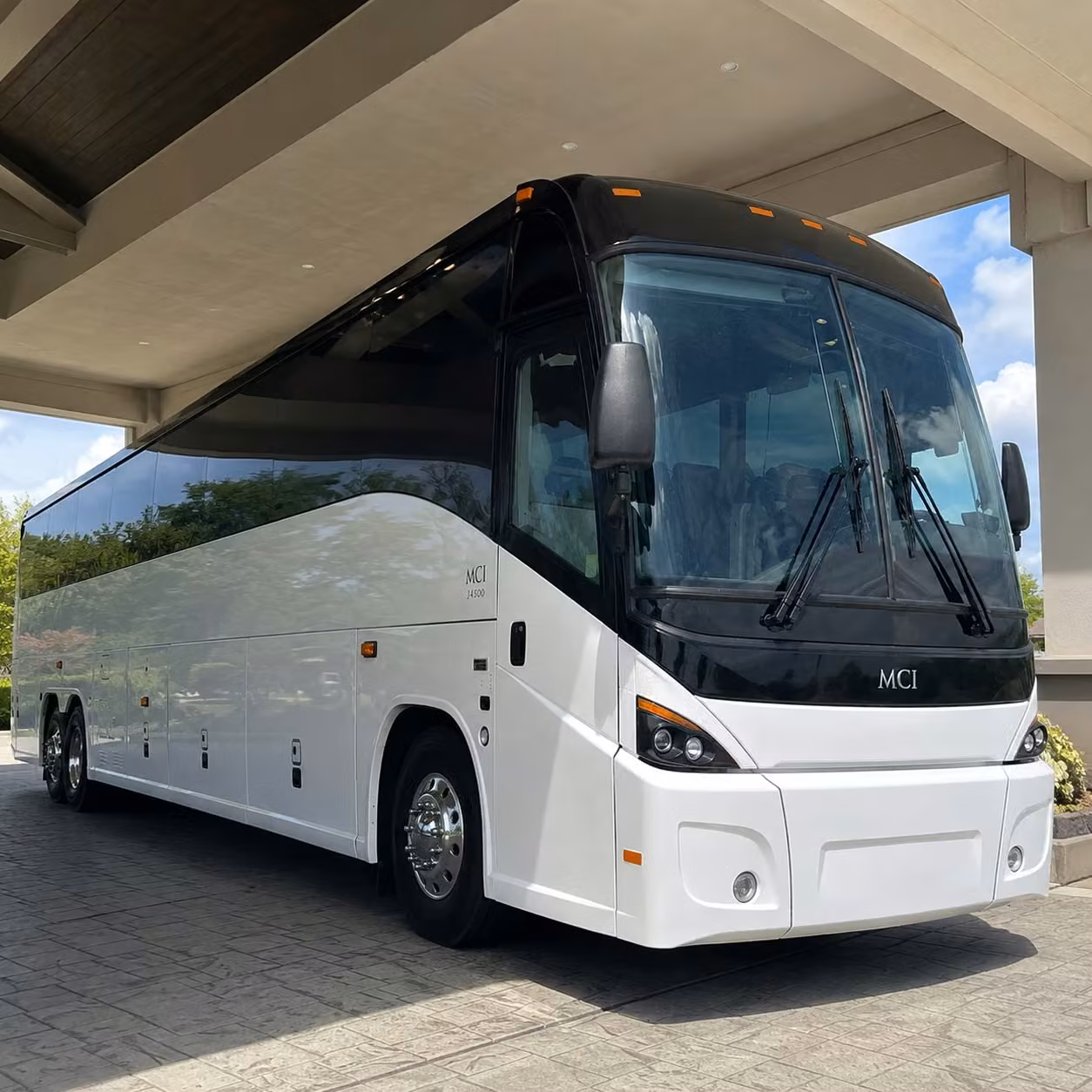 airport transfers and corporate travel made easy at boi
